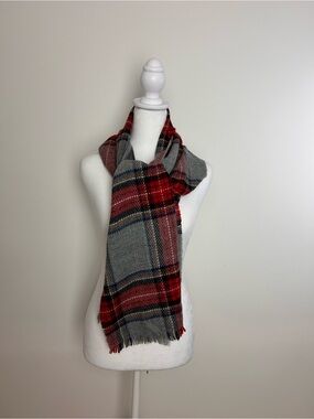 V. Fraas Made in Germany Grey Red Tartan Plaid Scarf